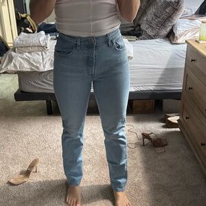 Levi's Women's Light Blue Straight Leg Jeans